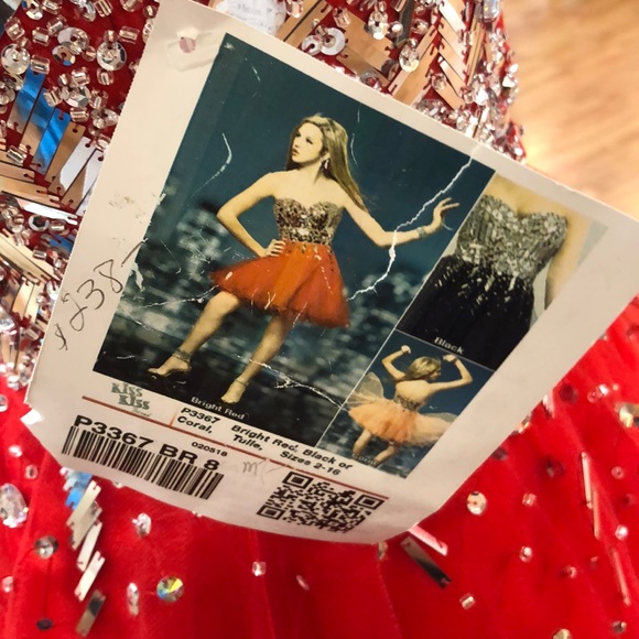 Red prom dress with rhinestones and beads - Picture 7 of 8